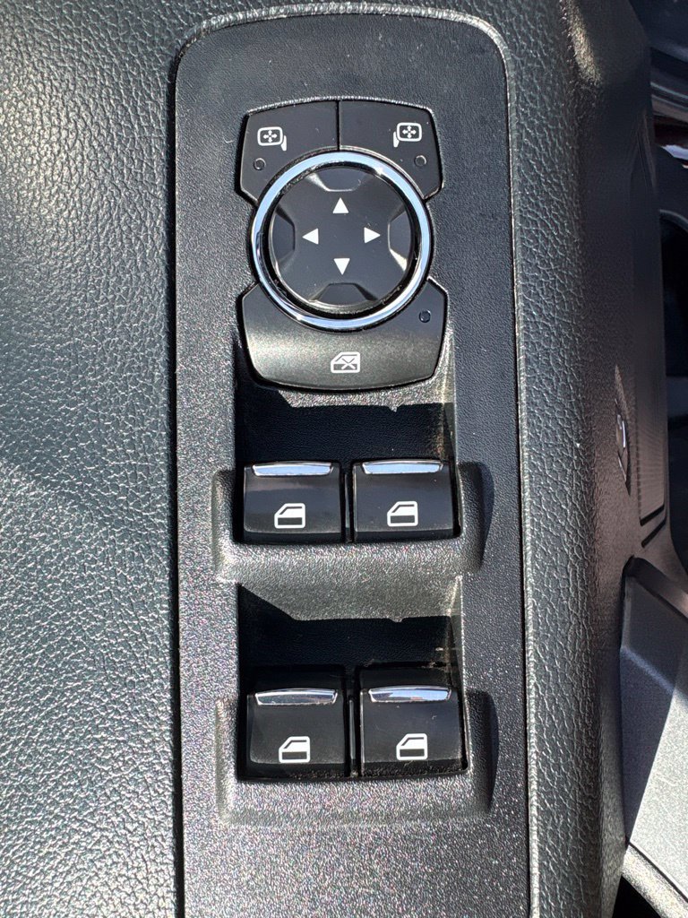 Used 2019 Ford F150 XLT w/ Equipment Group 302A Luxury AWD/4WD image 17
