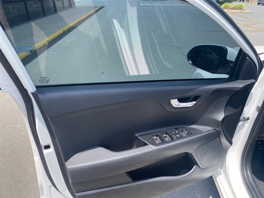 Used 2023 Kia Rio LX FWD image 9