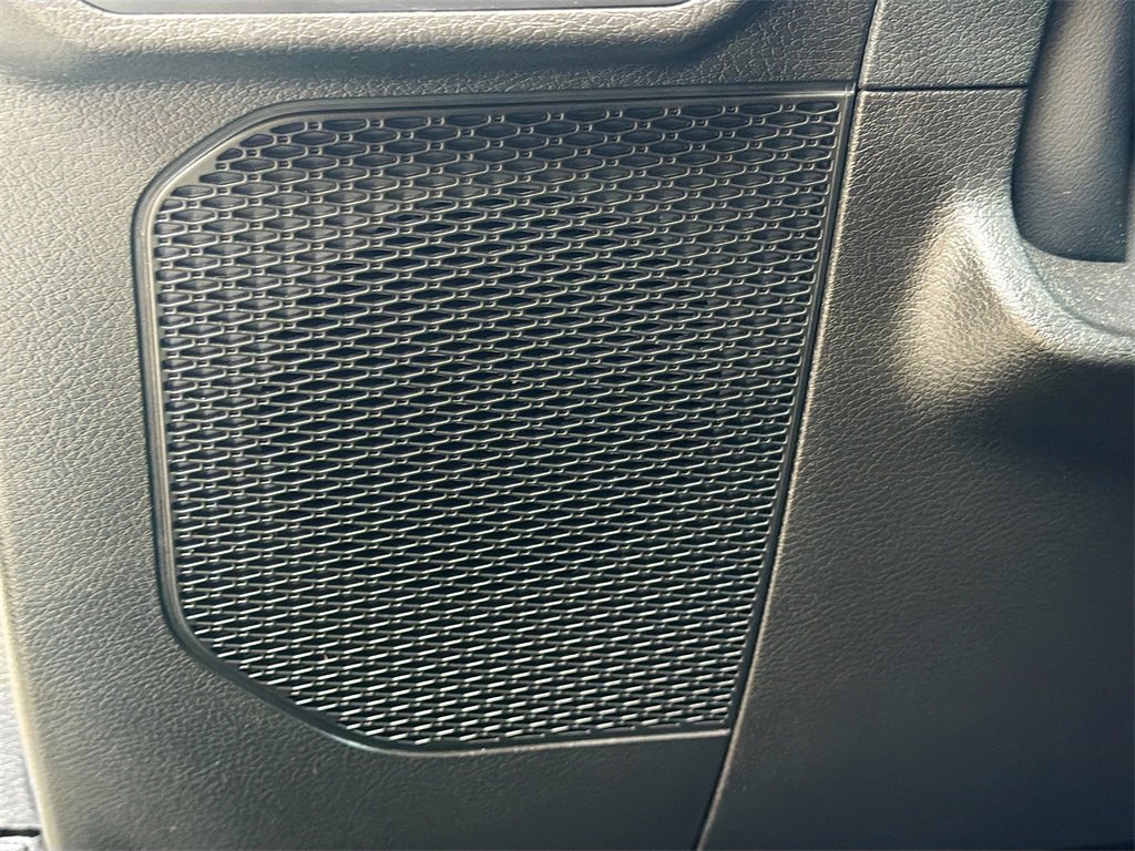 Used 2025 Jeep Wrangler Unlimited Sahara image 19