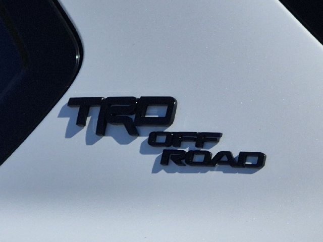 New 2026 Toyota Sequoia Platinum w/ TRD Off-Road Package AWD/4WD image 31