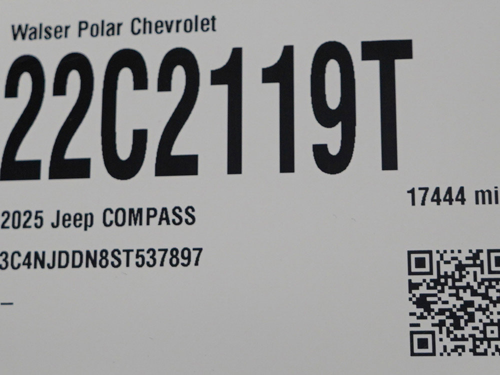 Used 2025 Jeep Compass Trailhawk image 28