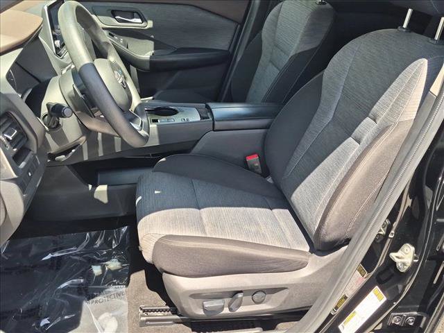 Used 2023 Nissan Rogue SV FWD image 15