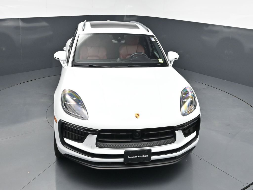 Certified 2023 Porsche Macan S AWD/4WD image 19
