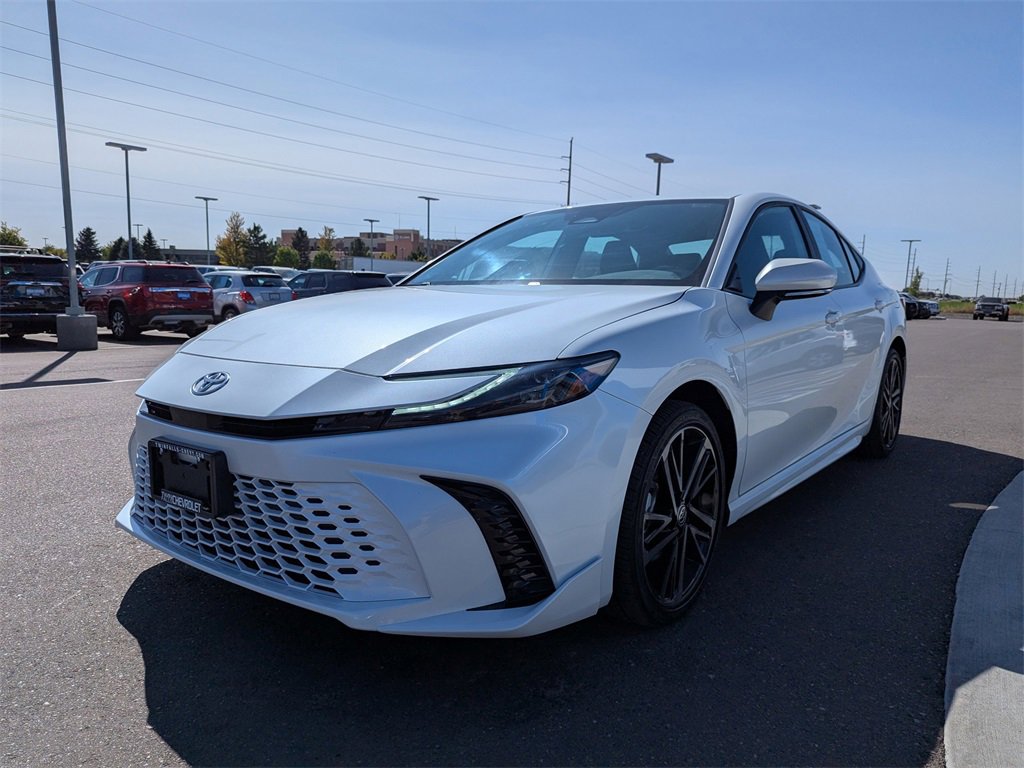 Used 2025 Toyota Camry XSE image 7