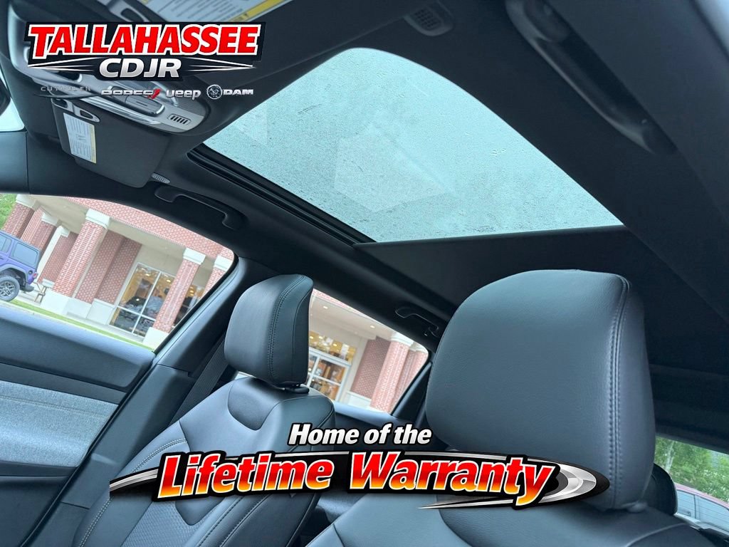 New 2026 Jeep Compass Latitude AWD/4WD image 24