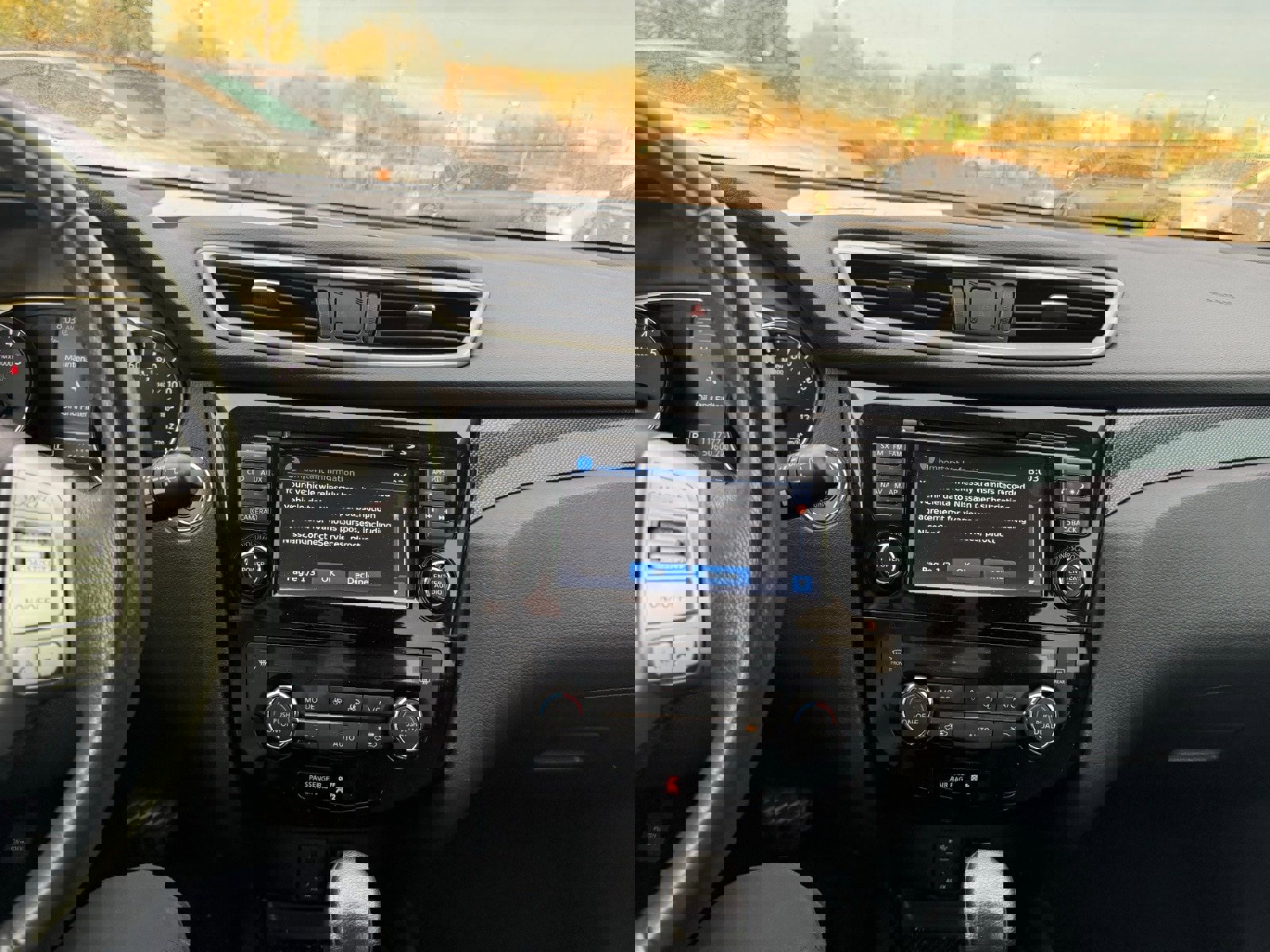 Used 2016 Nissan Rogue SL w/ SL Premium Package image 20