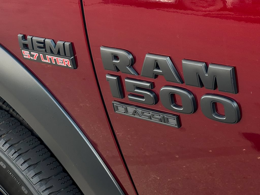 Used 2024 RAM 1500 Warlock AWD/4WD image 9