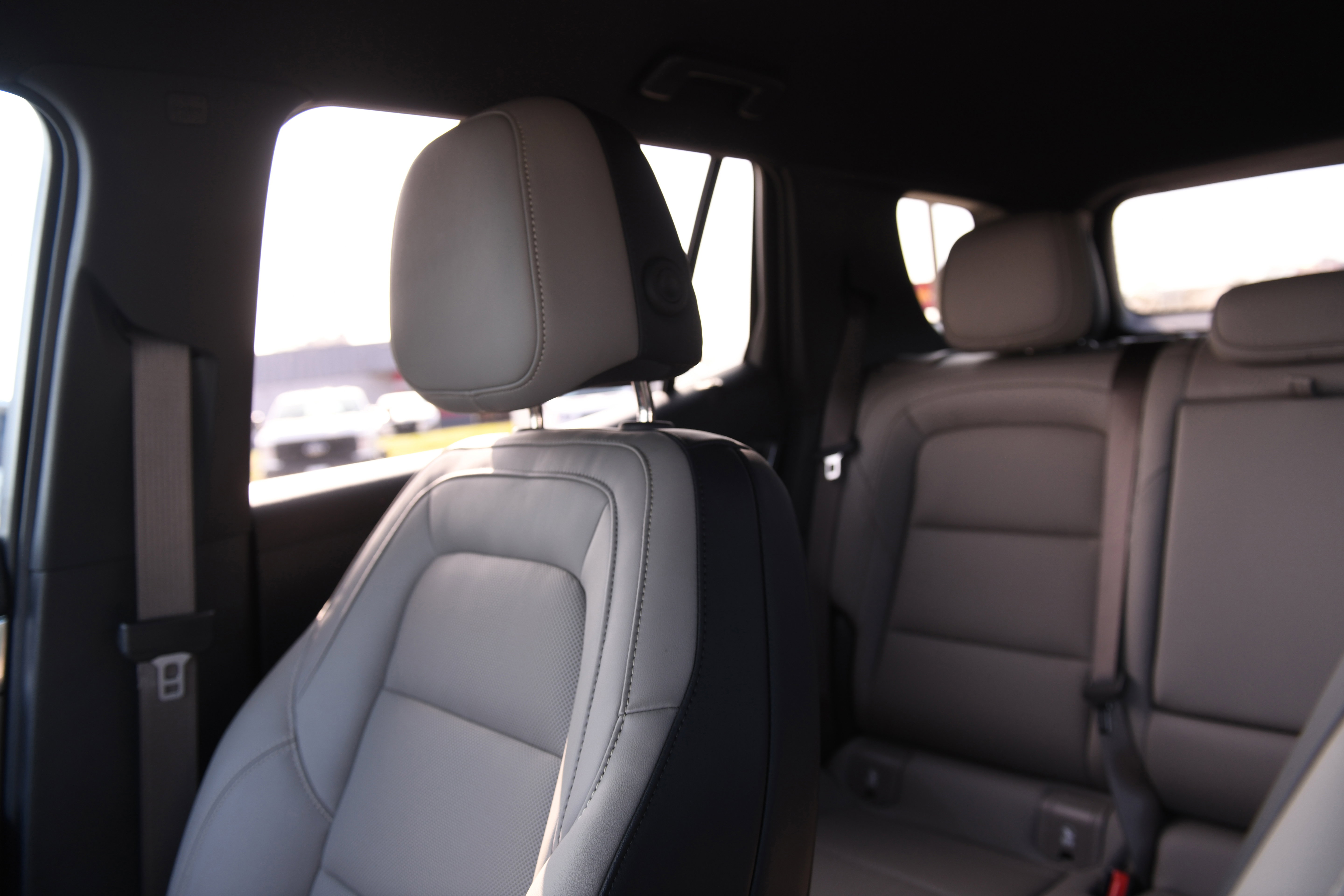 Used 2025 GMC Terrain Elevation w/ Elevation Premium Package AWD/4WD image 23