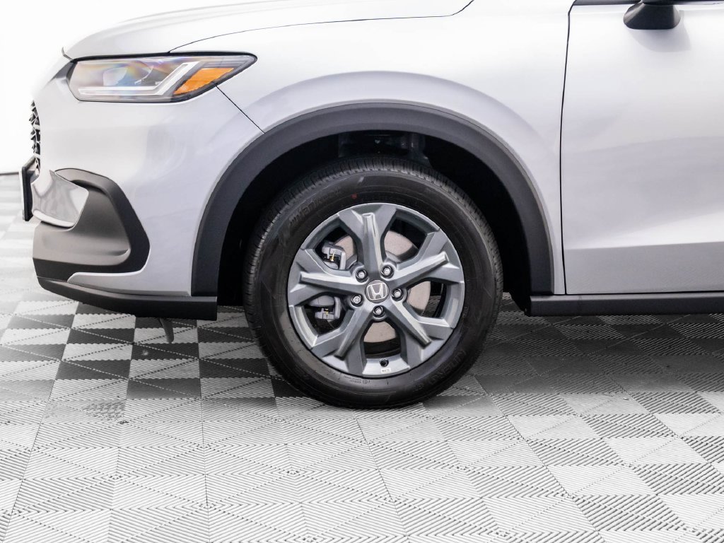 New 2027 Honda HR-V LX image 32