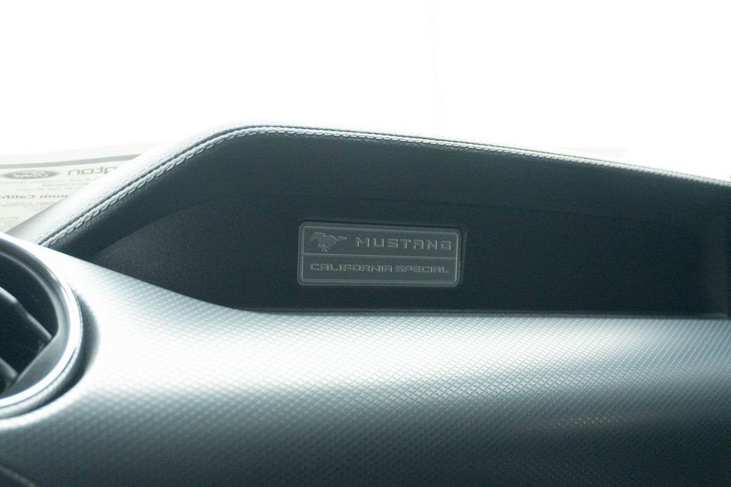 Used 2016 Ford Mustang GT Premium w/ Equipment Group 401A RWD image 31