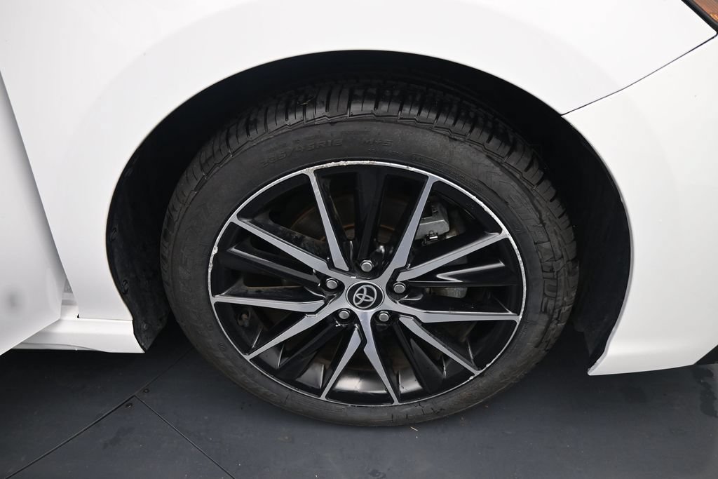 Used 2024 Toyota Camry SE FWD image 13