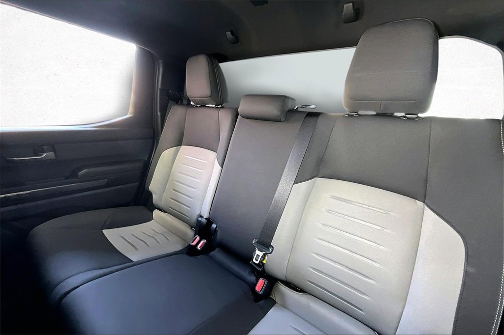 Used 2025 Toyota Tacoma TRD Off-Road image 19