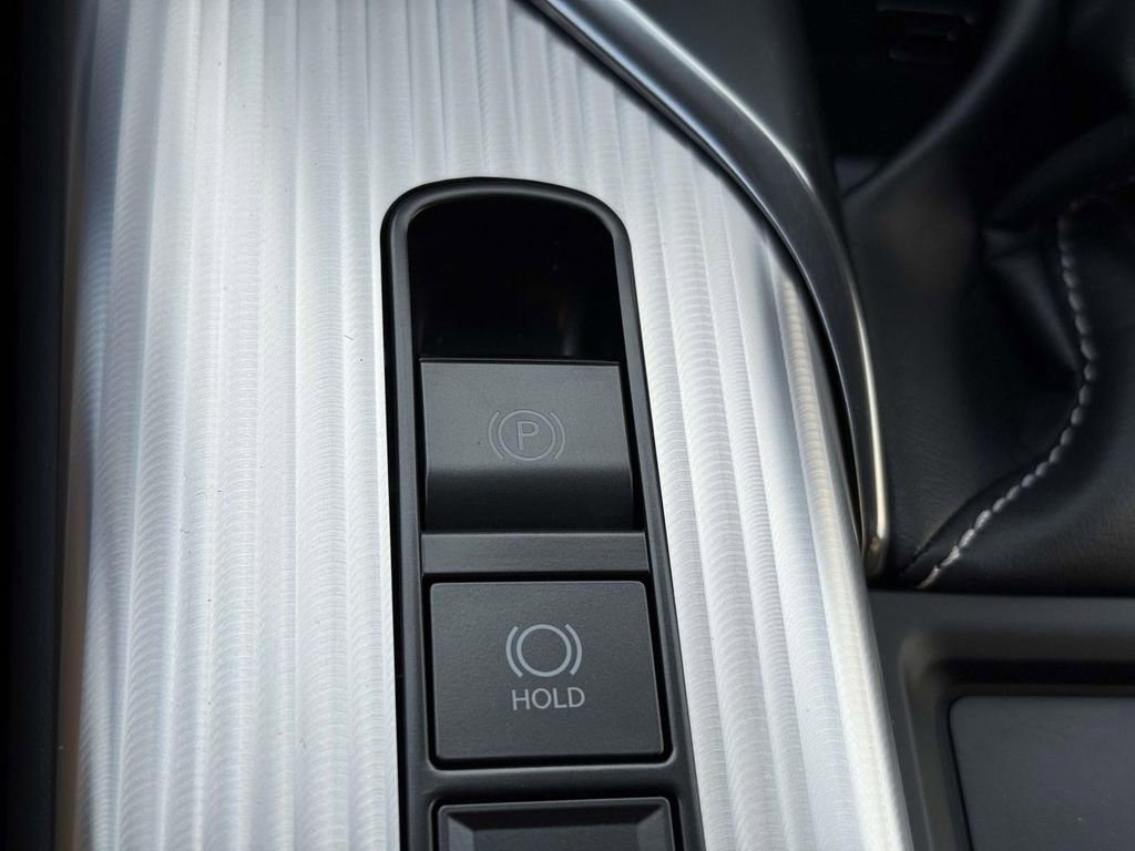 Used 2024 Lexus LX 600 F Sport image 26