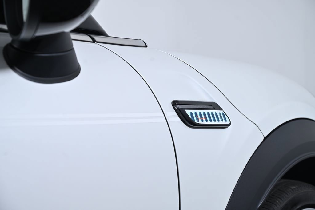 Used 2024 MINI Cooper S w/ Seaside Edition FWD image 10