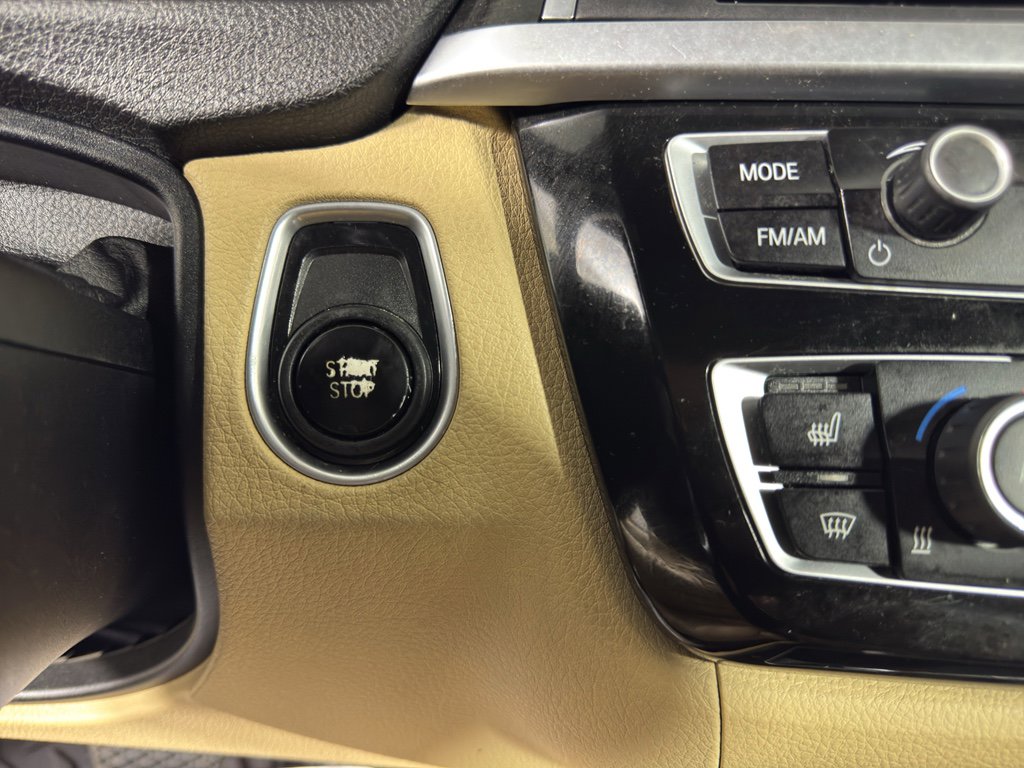 Used 2017 BMW 330e image 18