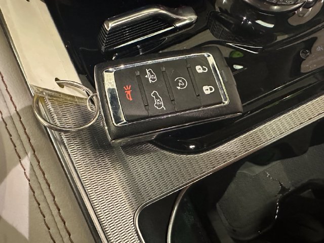 Used 2023 Jeep Grand Wagoneer Series II w/ Premium Group II AWD/4WD image 19