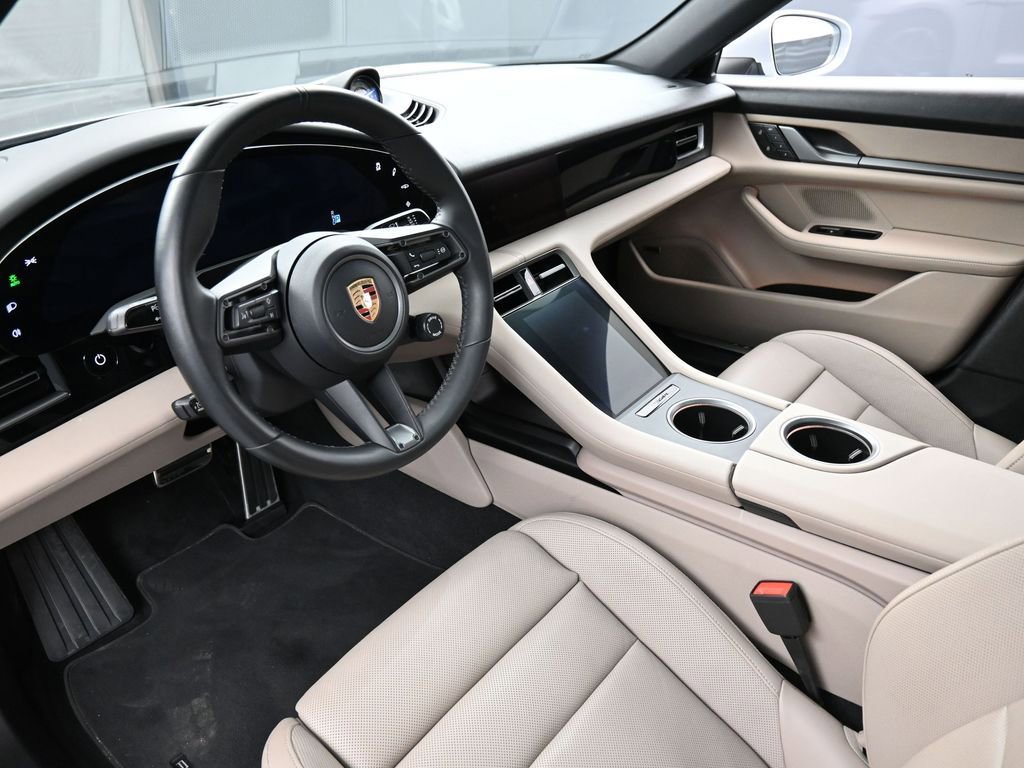 Certified 2025 Porsche Taycan image 4