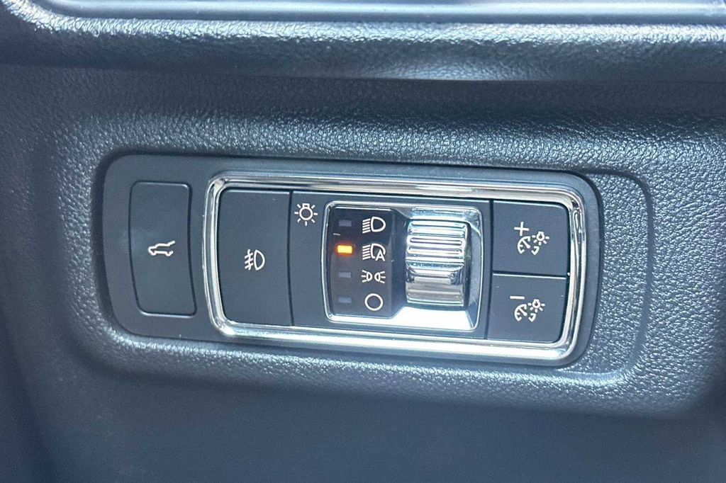 Used 2022 Lincoln Corsair Reserve w/ Equipment Group 201A image 31