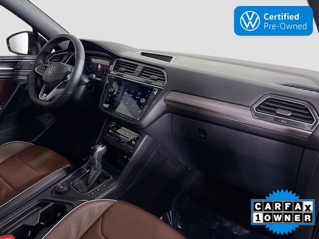 Certified 2022 Volkswagen Tiguan SEL R-Line image 31