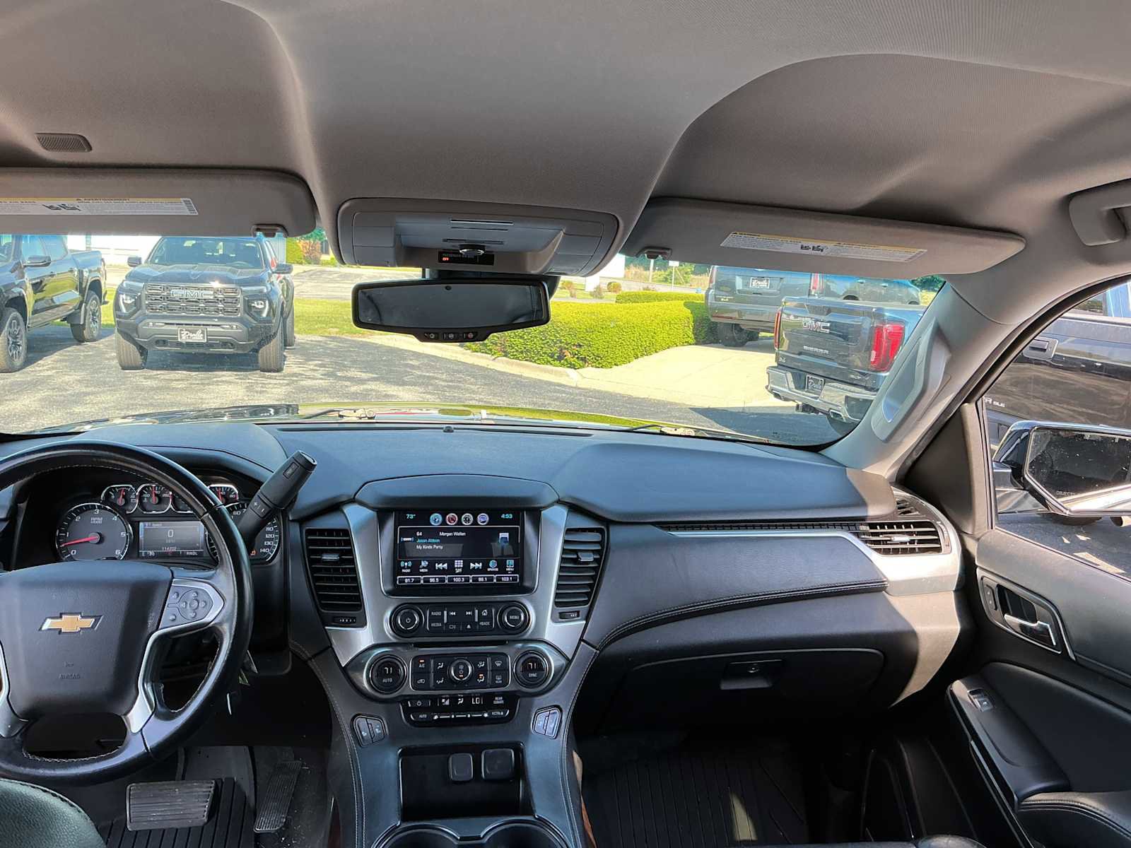 Used 2019 Chevrolet Suburban LT AWD/4WD image 7