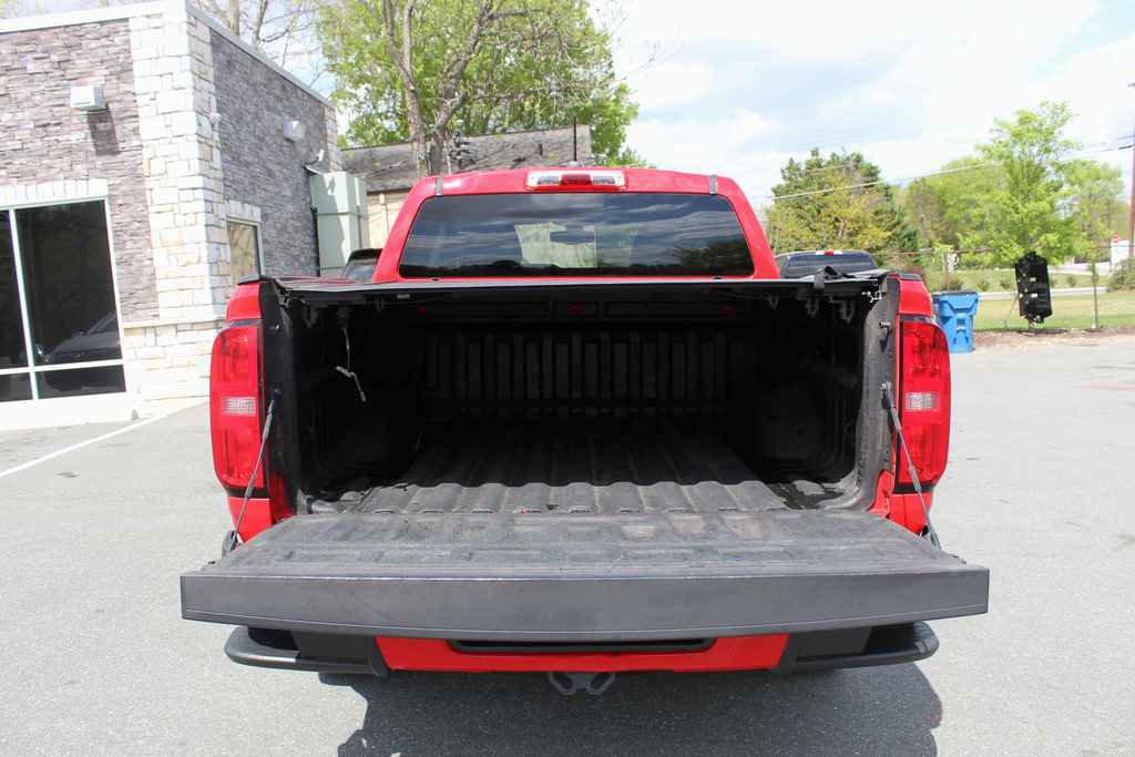 Used 2018 Chevrolet Colorado LT RWD image 9