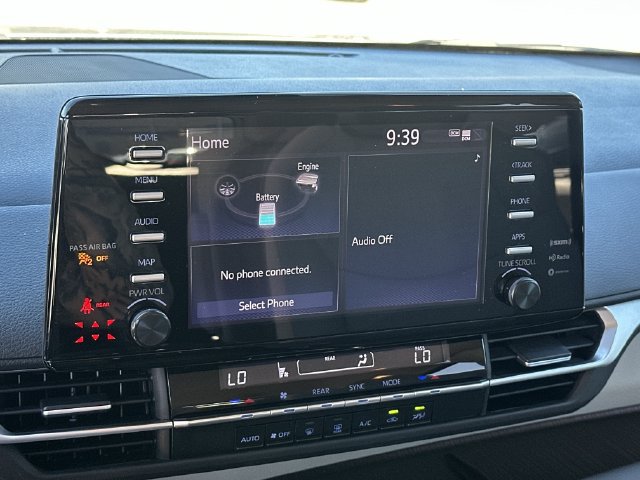 Certified 2023 Toyota Sienna LE FWD image 17