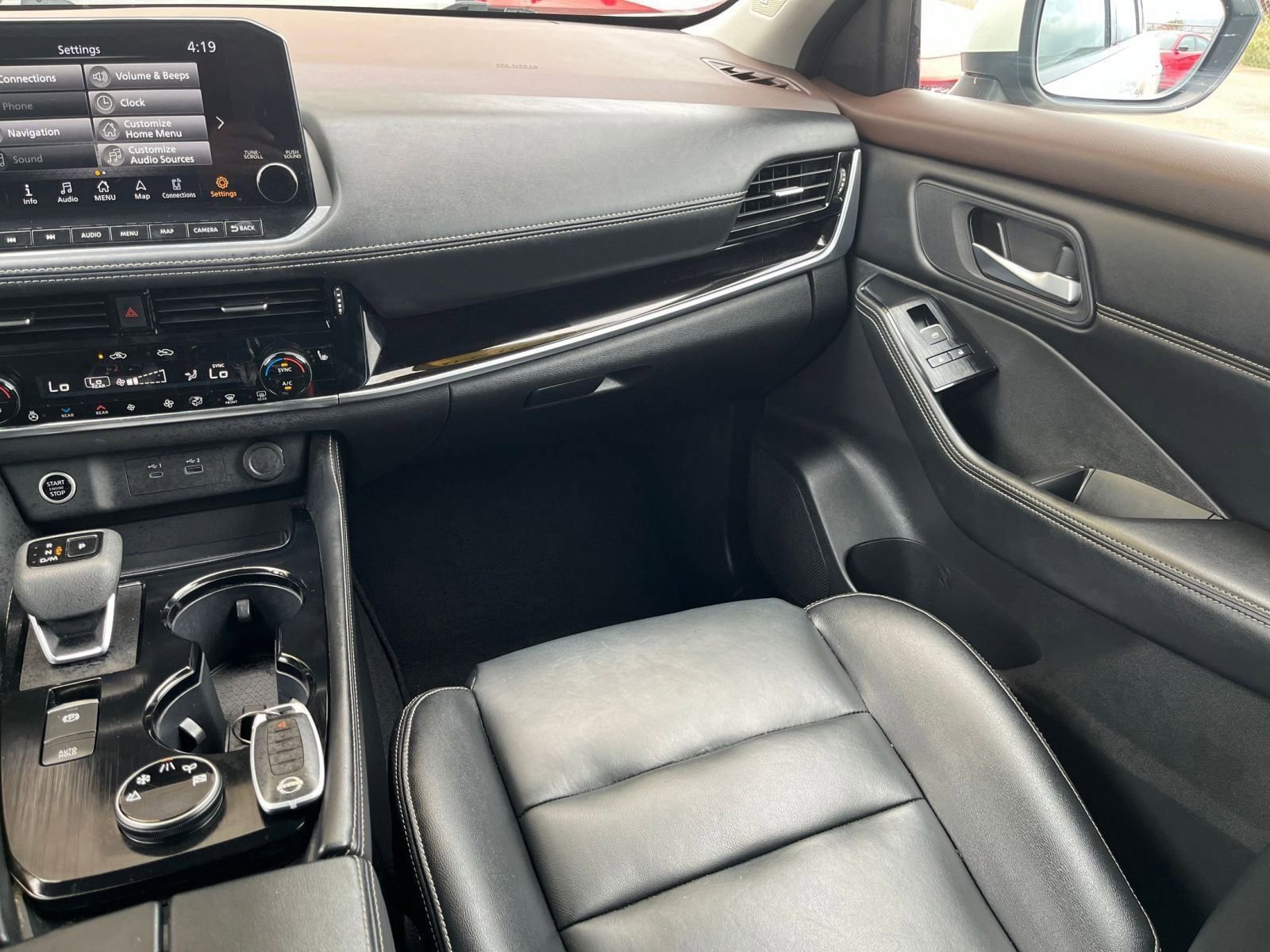 Used 2023 Nissan Rogue SL w/ SL Premium Package image 35