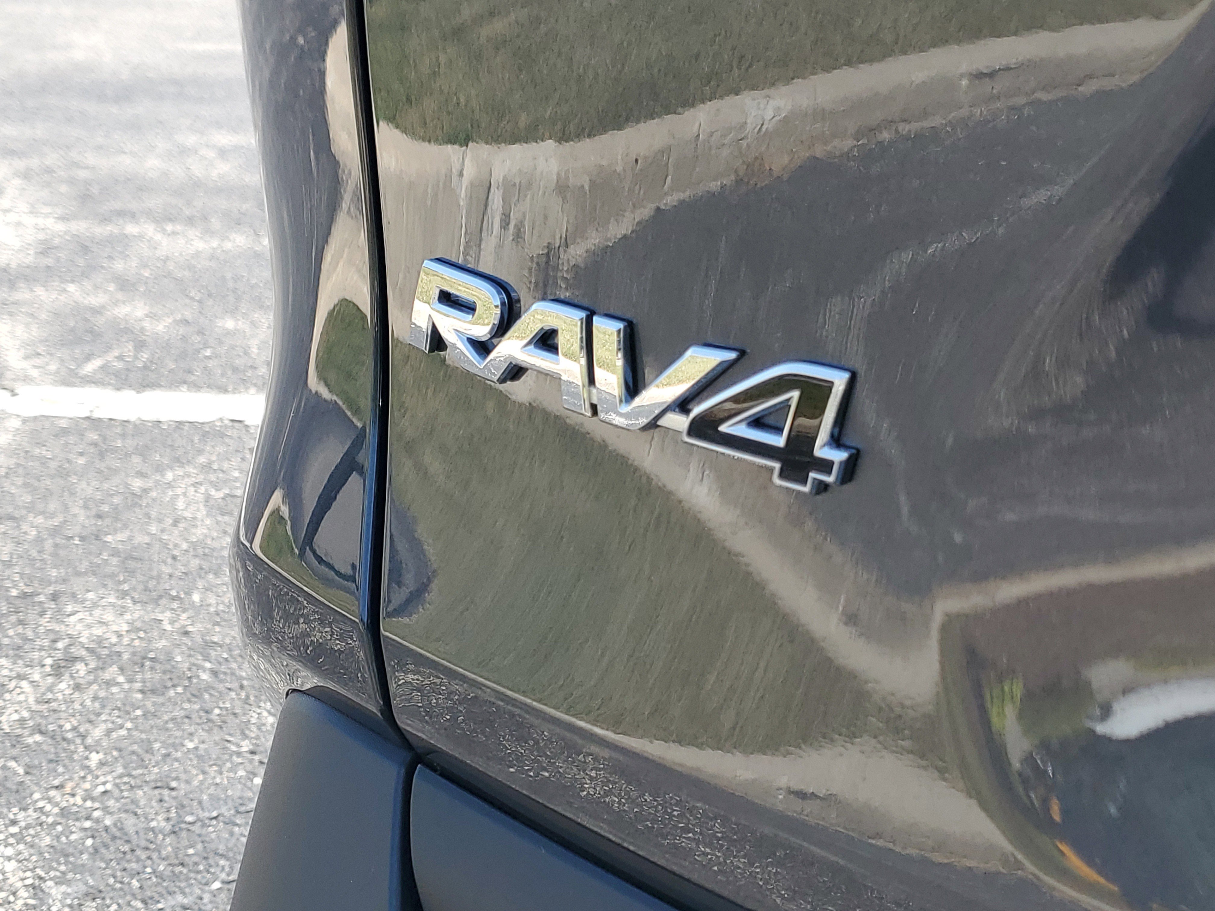 New 2025 Toyota RAV4 XLE image 8