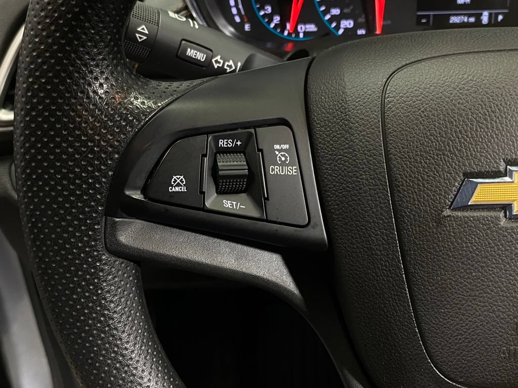 Used 2020 Chevrolet Trax LT FWD image 31