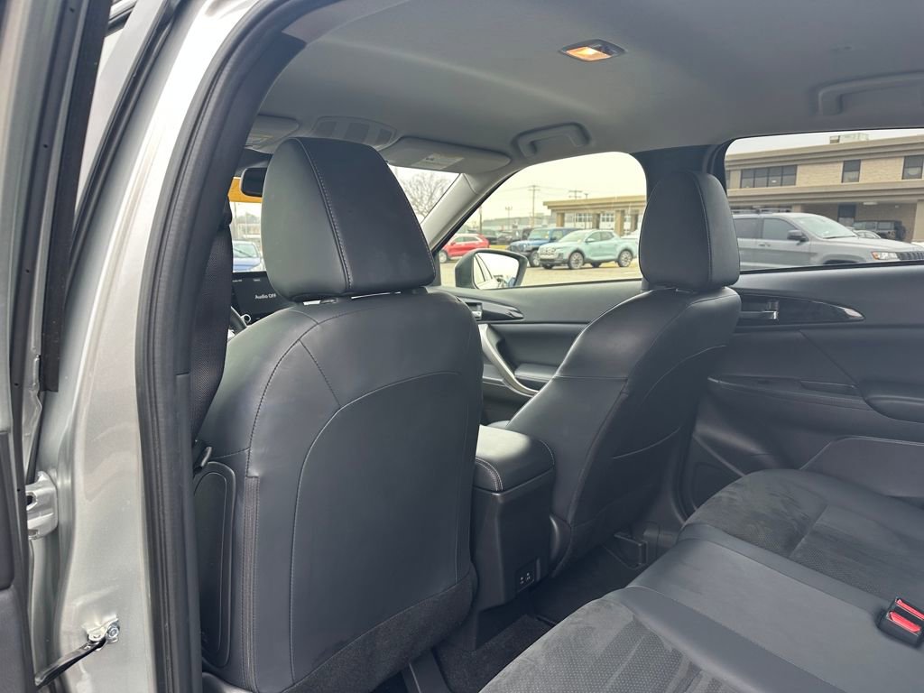 Used 2025 Mitsubishi Eclipse Cross SE image 9