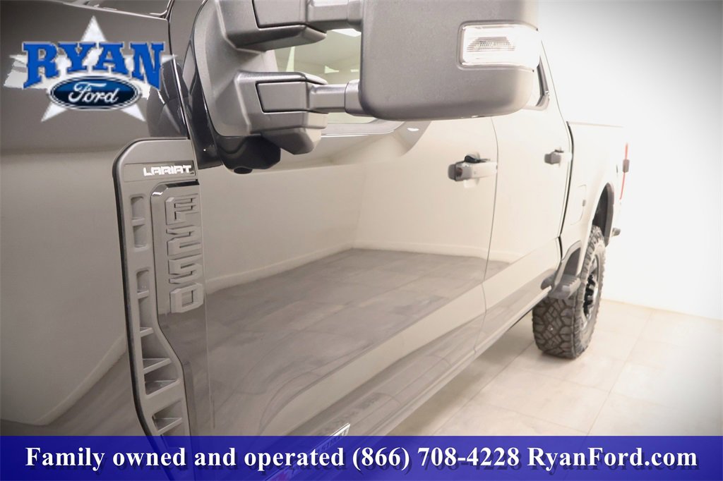New 2026 Ford F250 Lariat w/ Tremor Off-Road Package image 40