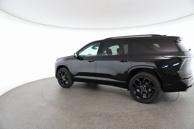 Used 2025 Chevrolet Traverse RS w/ LPO, Floor Liner Package image 9