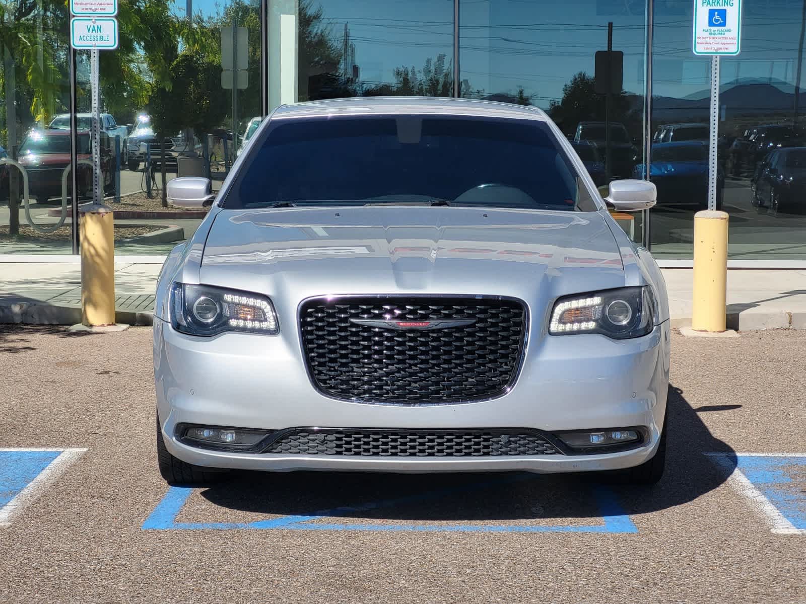 Used 2021 Chrysler 300 S RWD image 2