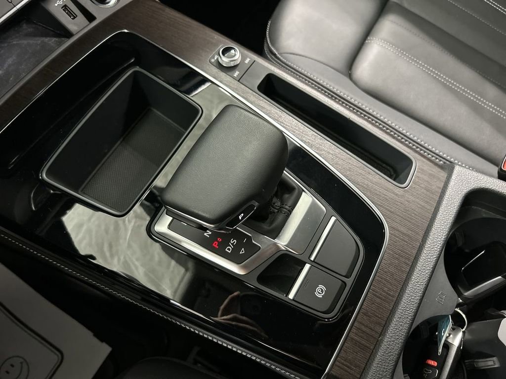 Used 2023 Audi Q5 2.0T Premium Plus AWD/4WD image 17