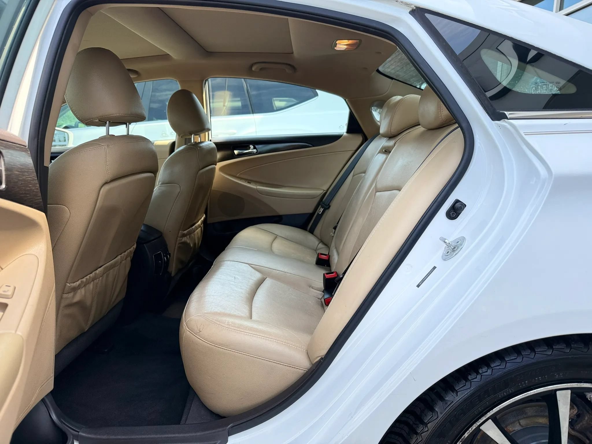 Used 2013 Hyundai Sonata Limited w/ Premium Pkg FWD image 28
