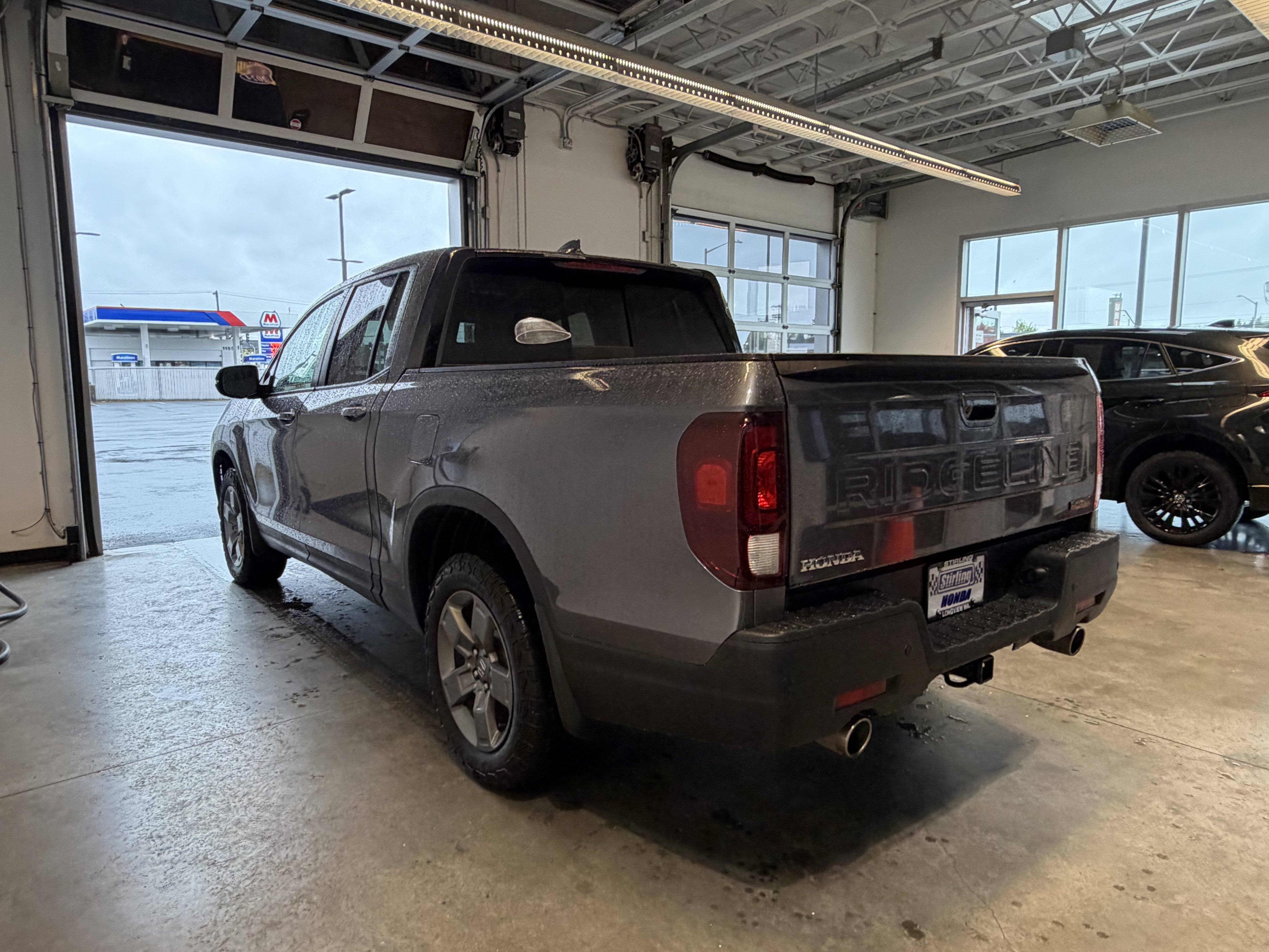 Used 2025 Honda Ridgeline TrailSport image 5