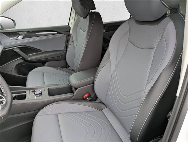 New 2026 Volkswagen Tiguan SE FWD image 22