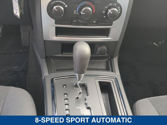Used 2010 Chrysler 300 Touring RWD image 16