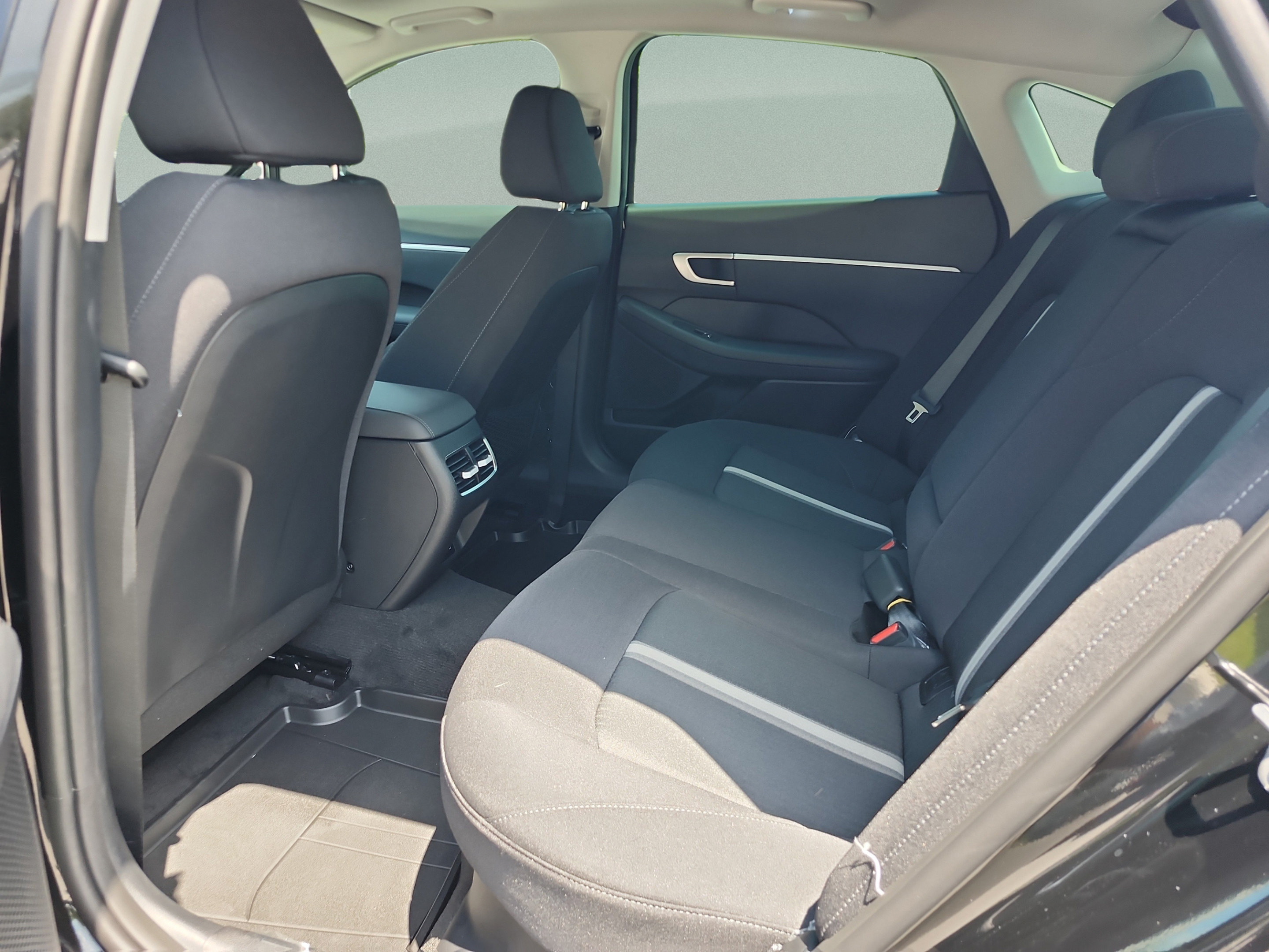 New 2026 Hyundai Sonata SEL FWD image 16