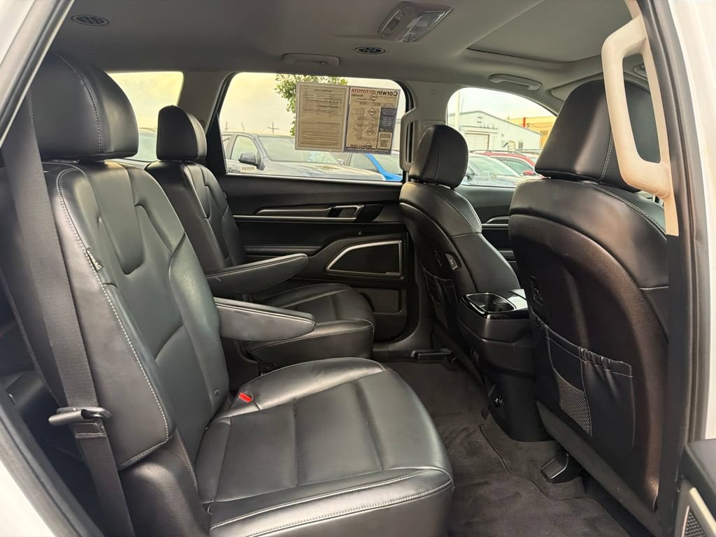 Used 2025 Kia Telluride S AWD/4WD image 13