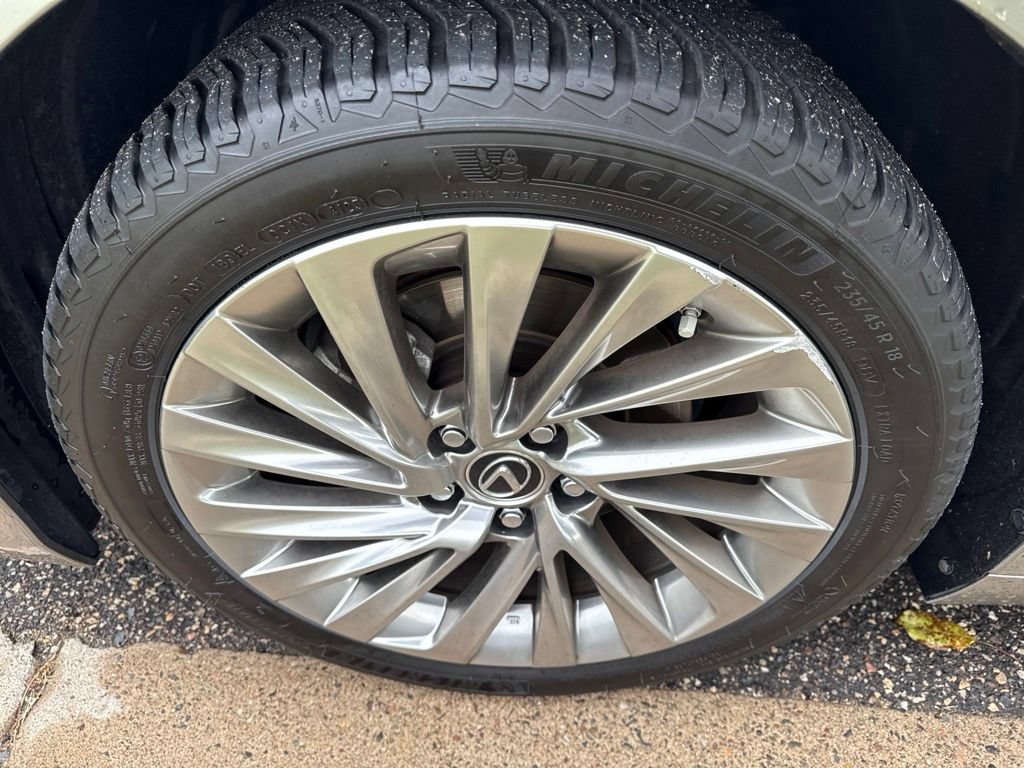 Used 2019 Lexus ES 300h FWD image 22
