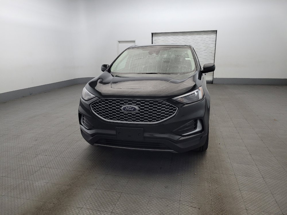 Used 2023 Ford Edge SEL image 15