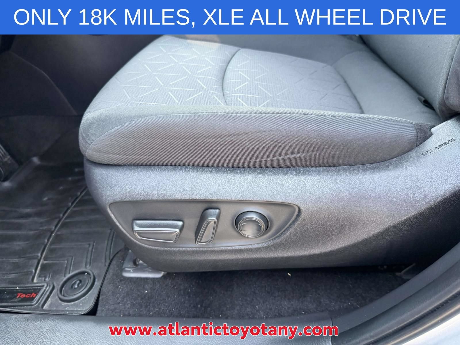 Used 2024 Toyota RAV4 XLE AWD/4WD image 26