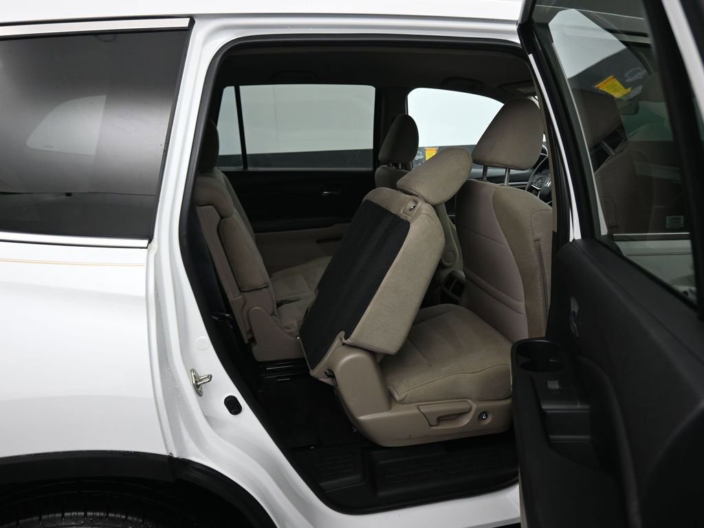 Used 2020 Honda Pilot EX image 48