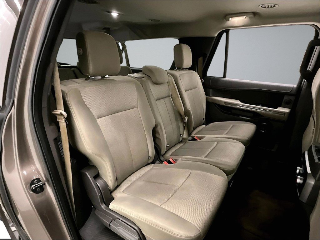 Used 2018 Ford Expedition Max XLT w/ Cargo Package AWD/4WD image 24