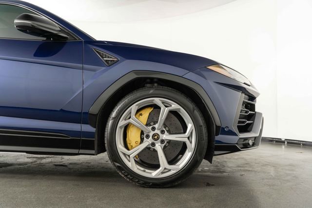 Used 2019 Lamborghini Urus image 11
