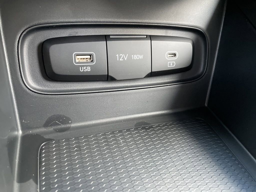 New 2026 Hyundai Venue SE image 15