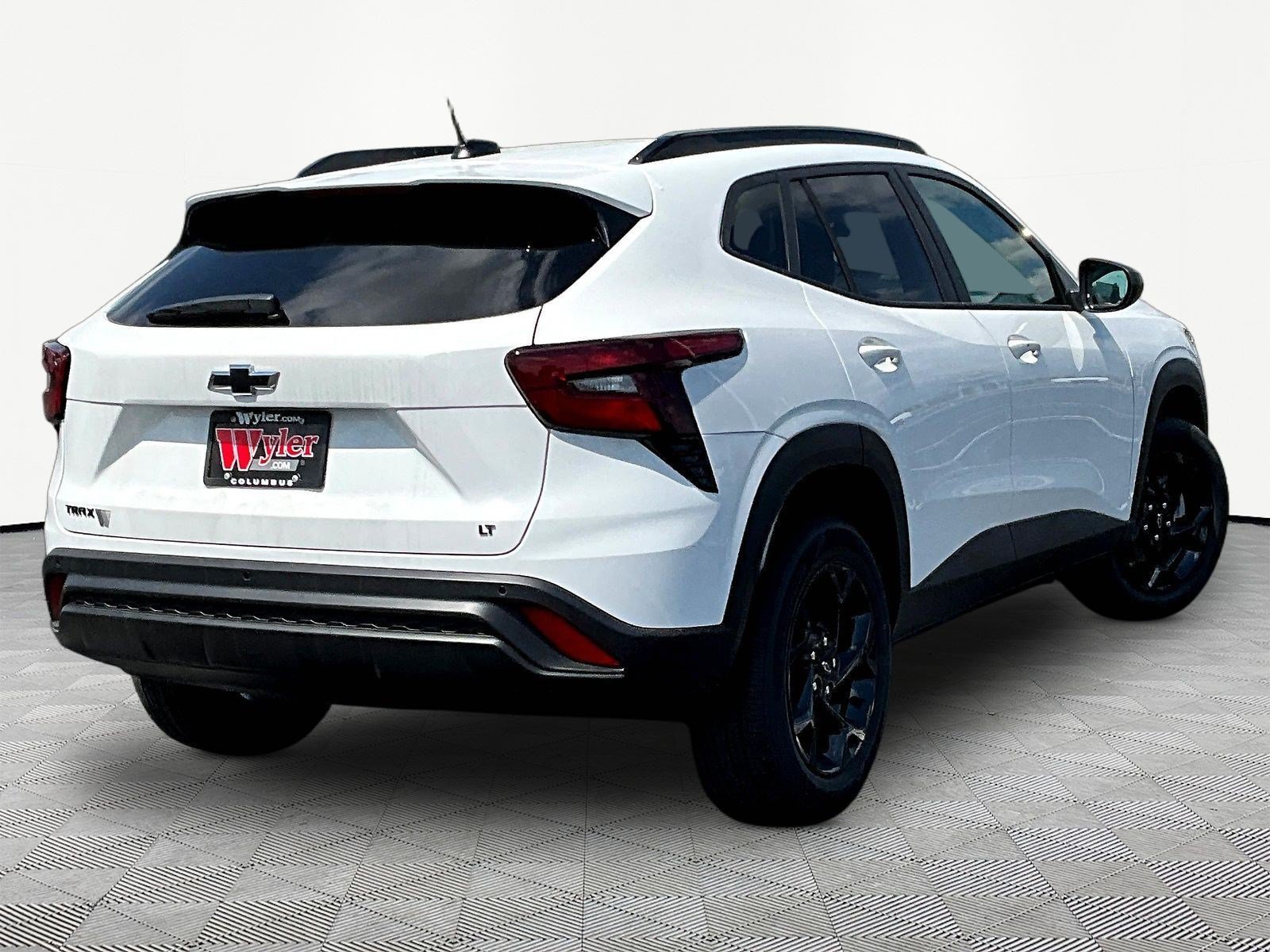 New 2026 Chevrolet Trax LT w/ Driver Confidence Package FWD image 7