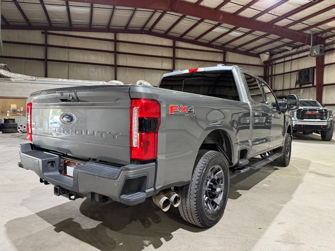 Used 2024 Ford F250 Lariat w/ Sport Appearance Package AWD/4WD image 5