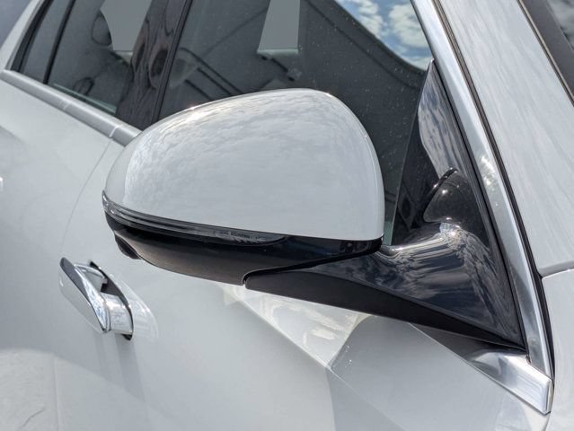 Used 2025 Mercedes-Benz E 350 Sedan image 11